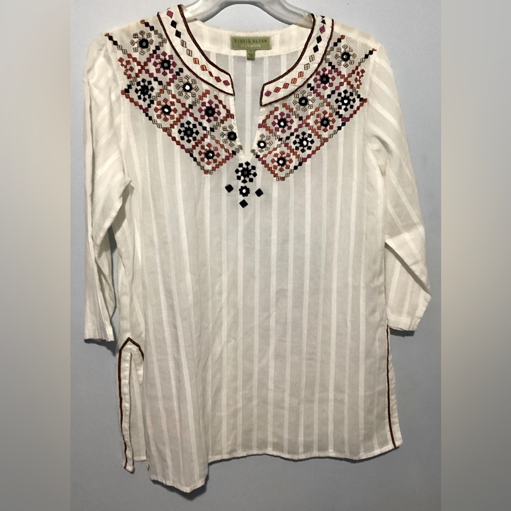 Sigrid Olsen Signature Embroidered Cotton Blouse Large NWT flaw inside shoulder